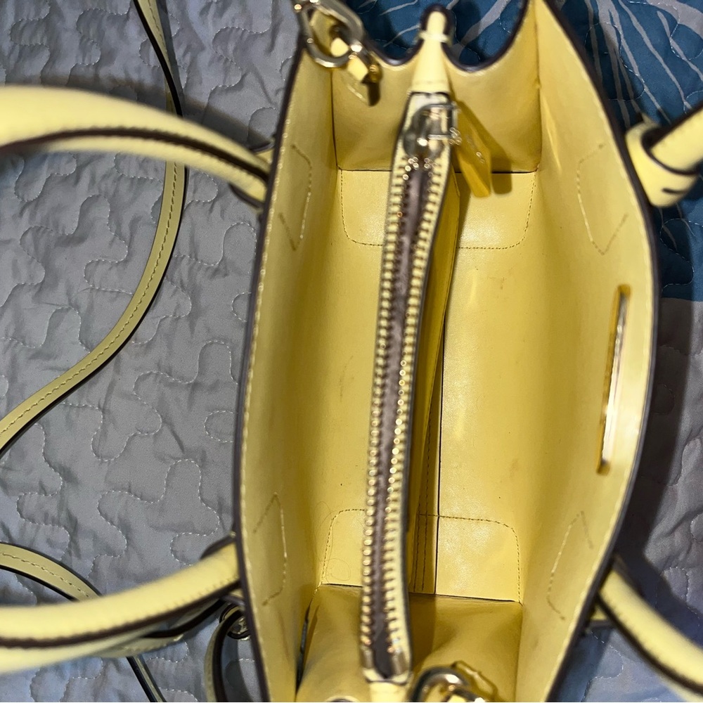 Yellow Michael Kors, Crossbody - Picture 6 of 6
